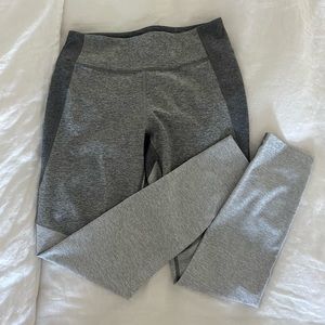 Outdoor voices grey colorblock leggings size medium